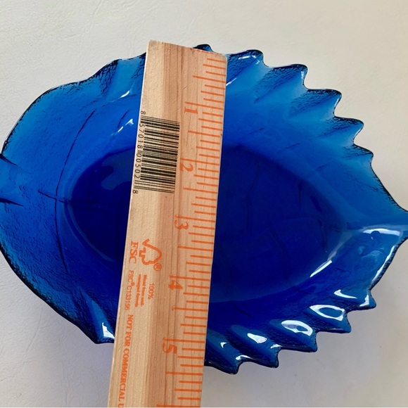 Vintage Cobalt Blue Glass Leaf Shape Serving Bowls Of 4 - Picture 4 of 14